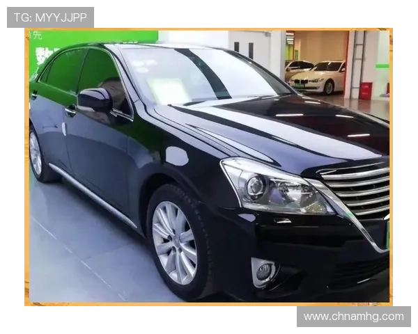 全新皇冠：引领豪华车新时代的卓越之作，彰显尊贵与品味的完美结合